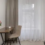 Beige In Center With Office By Renters