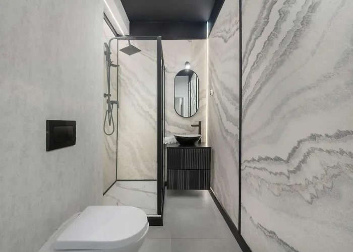 Beige In Center With Office By Renters Apartmán *